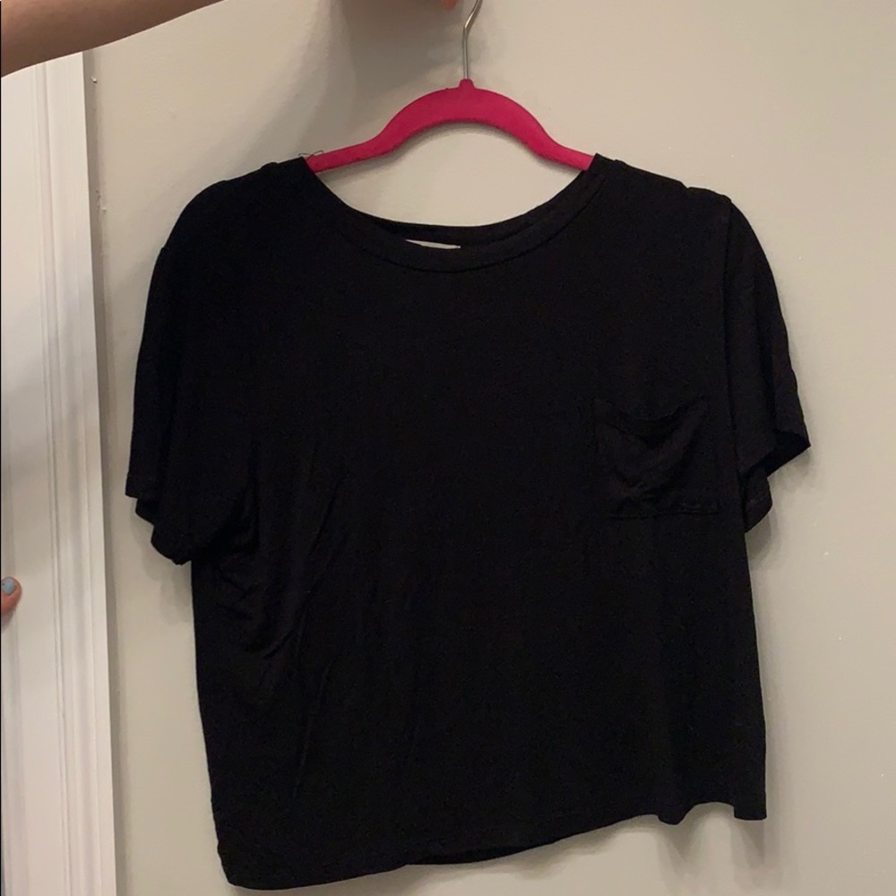 black tee